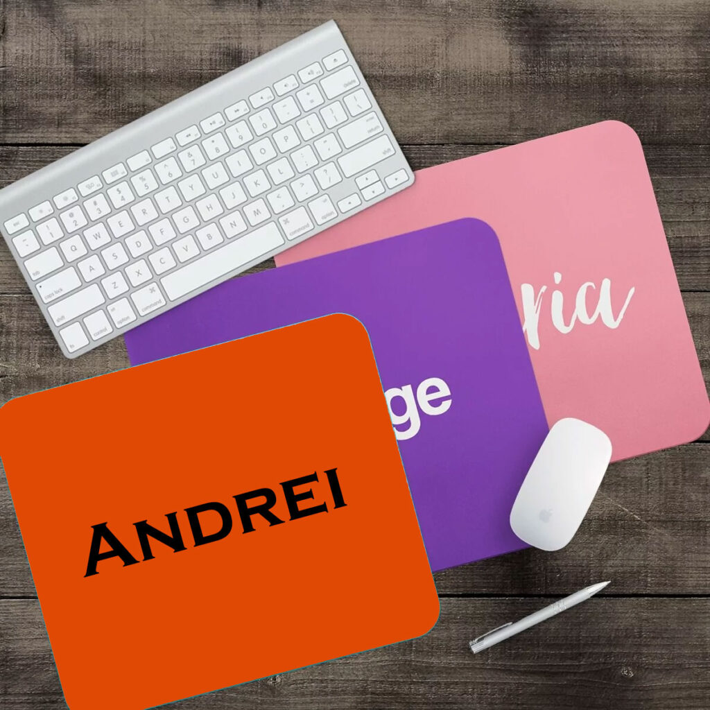 Mouse pad personalizat cu nume si fundal