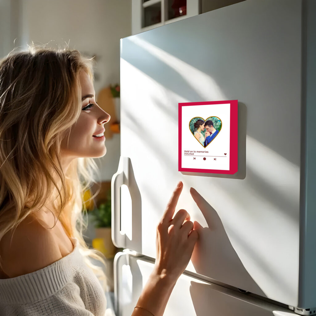 SoundSnap - Magnet de frigider personalizat cu MP3 player - Heart